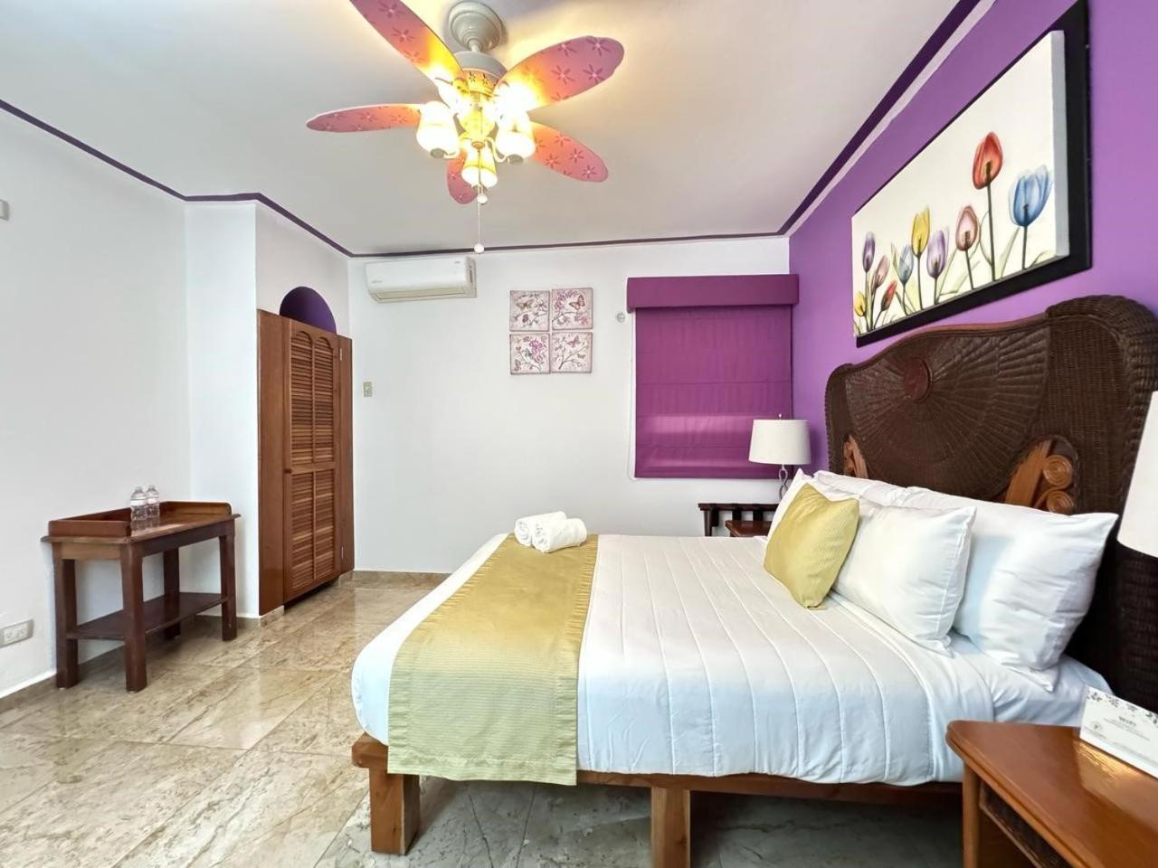 Hotel Casa Mallorca Cancún Exterior foto